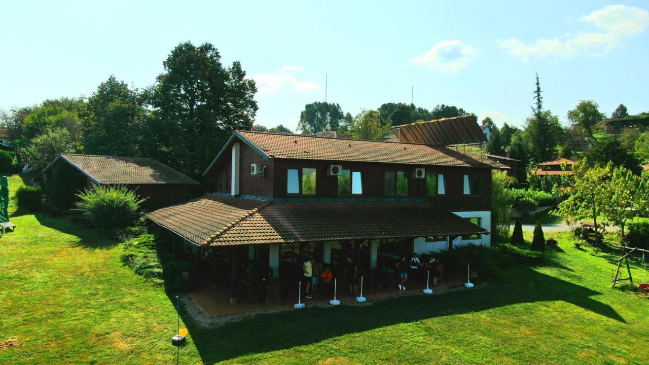Hotel Complex Pristan In The Mountain Shilkovtsi Esterno foto