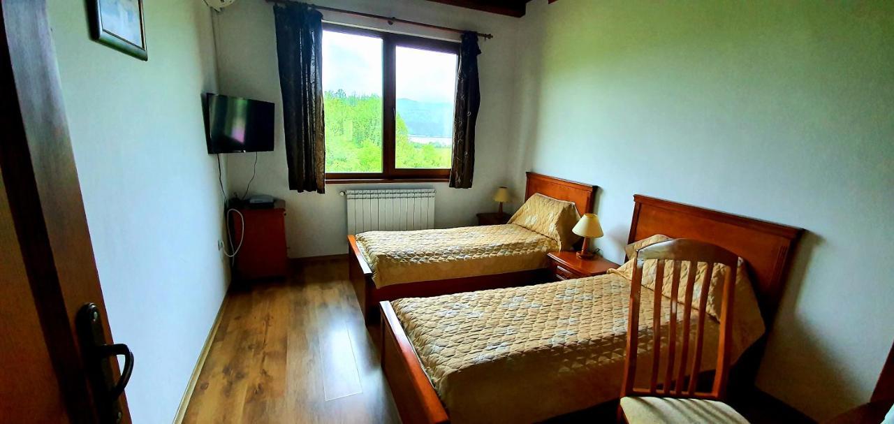 Hotel Complex Pristan In The Mountain Shilkovtsi Esterno foto