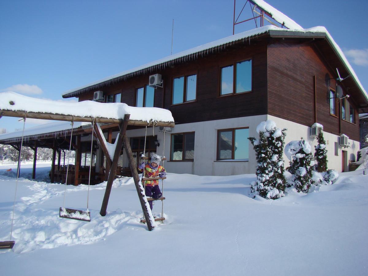 Hotel Complex Pristan In The Mountain Shilkovtsi Esterno foto
